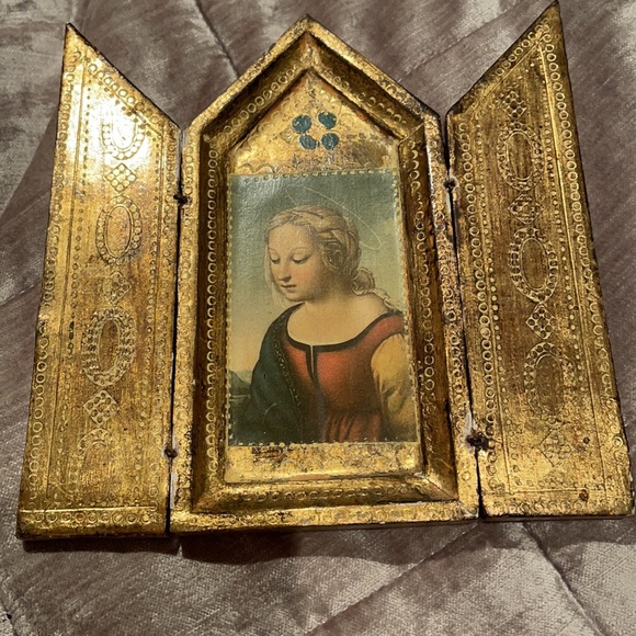 Virgin Mary Small Gold Leaf Triptych
